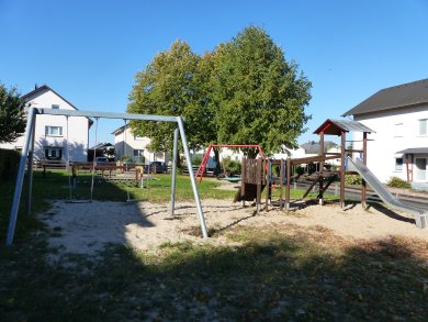 Spielplatz John-F.-Kennedy-Straße Foto des Spielplatzes John-F.-Kennedy-Straße