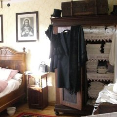 Foto eines Schlafzimmers, das im Heimatmuseum nachgebildet wurde