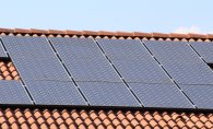 Solarenergie Foto einer Solaranlage auf einem Hausdach