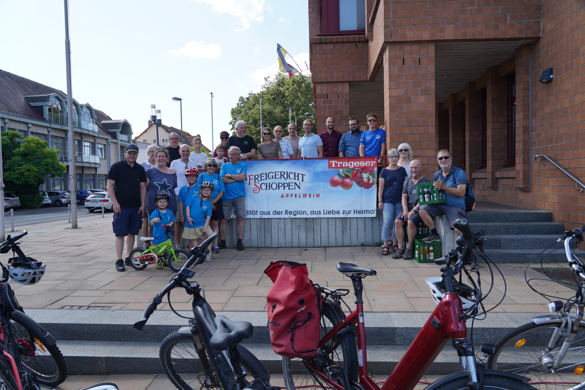Gute Laune beim Stadtradel-Abschlussevent auf dem Marktplatz.